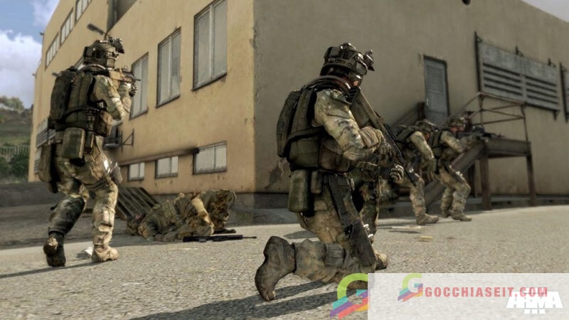 Người chơi sẽ vào vai một người lính hạ sĩ thuộc đội quân NATO.